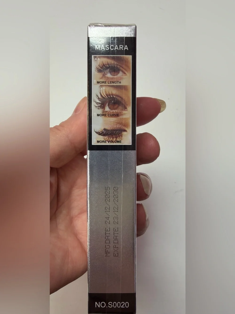 NIB: Lengthening Mascara - Silver